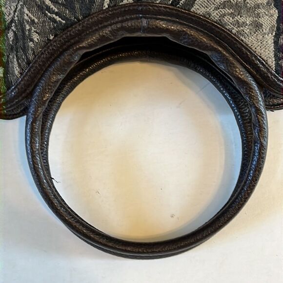 Bueno Embroidered Giraffe Purse with Handles and Strap - Picture 8 of 11